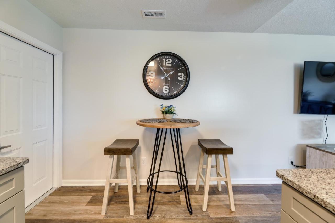 Updated Hubert Vacation Rental 5 Mi To Beaches! Свонсборо Екстер'єр фото